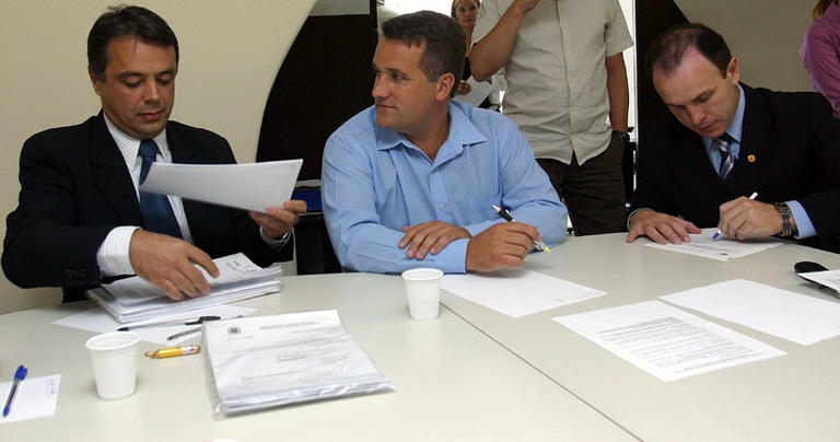 Guedes traz relatório e  nomes à CPI das Invasões 