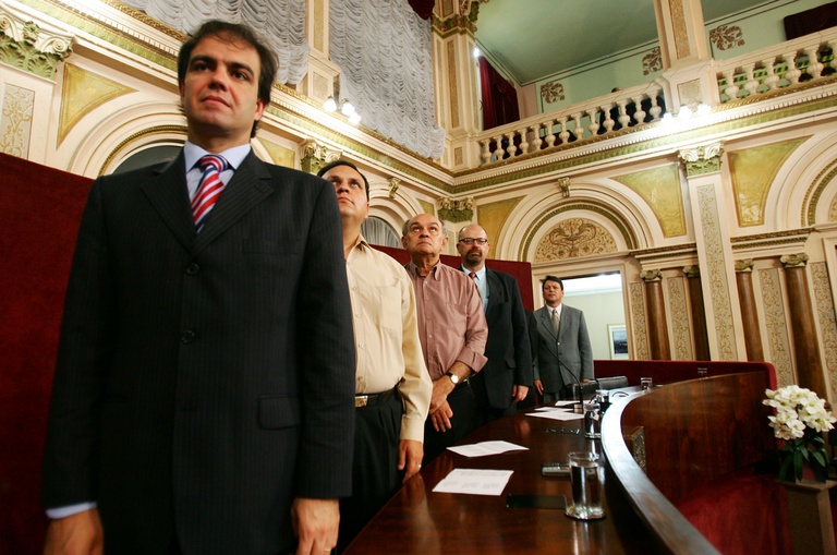 Homenageados atletas de futebol de salão 