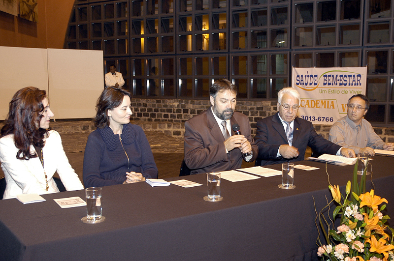 Homenageados profissionais da rede municipal de ensino 