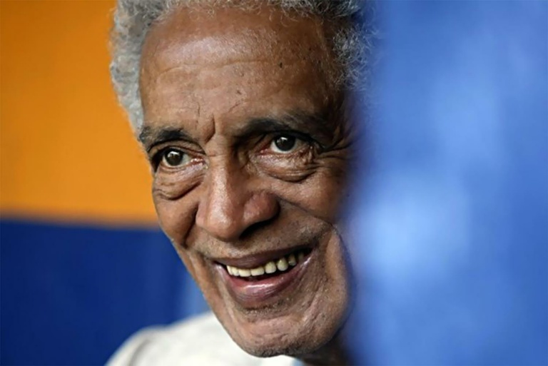 Homenagem a Waltel Branco e Lei de Maus-Tratos serão votadas na quarta