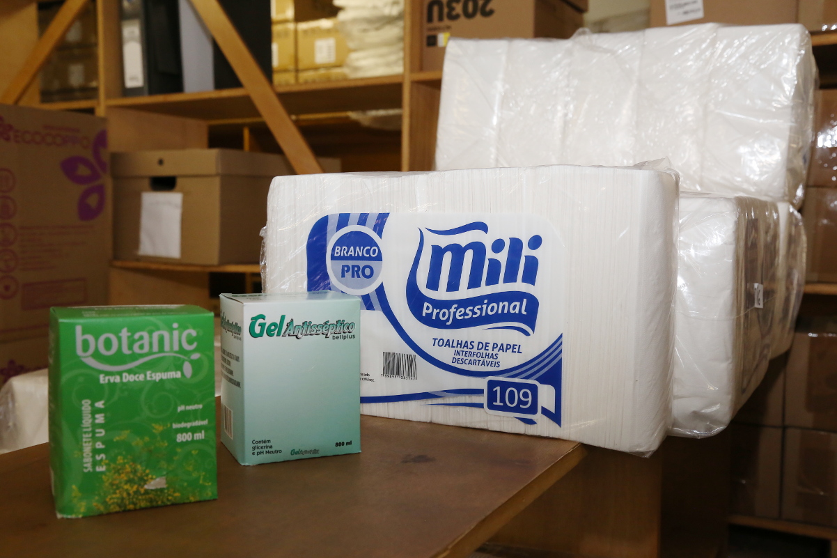 Homologada licitação de papel toalha, higiênico e outros materiais