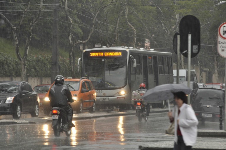 Identificação em capacetes de motociclistas na ordem do dia 