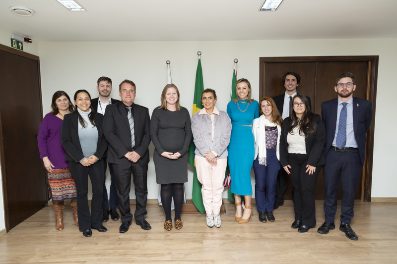 Câmara de Curitiba recebe cônsules do Reino Unido 