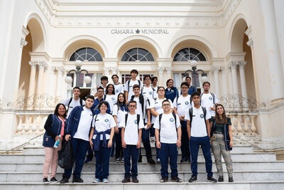 Alunos do Yvone Pimentel visitam CMC