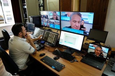 Primeira sessão virtual.jpg