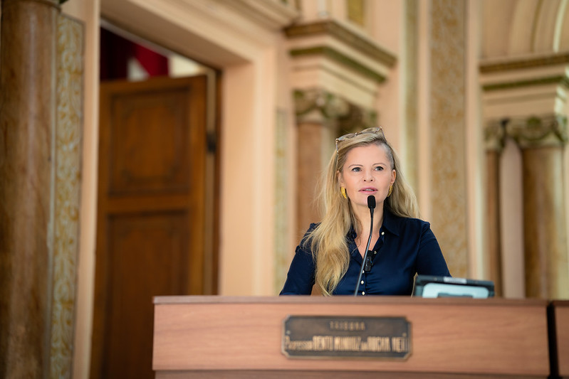 Implantação de espaços sensoriais avança na Câmara de Curitiba