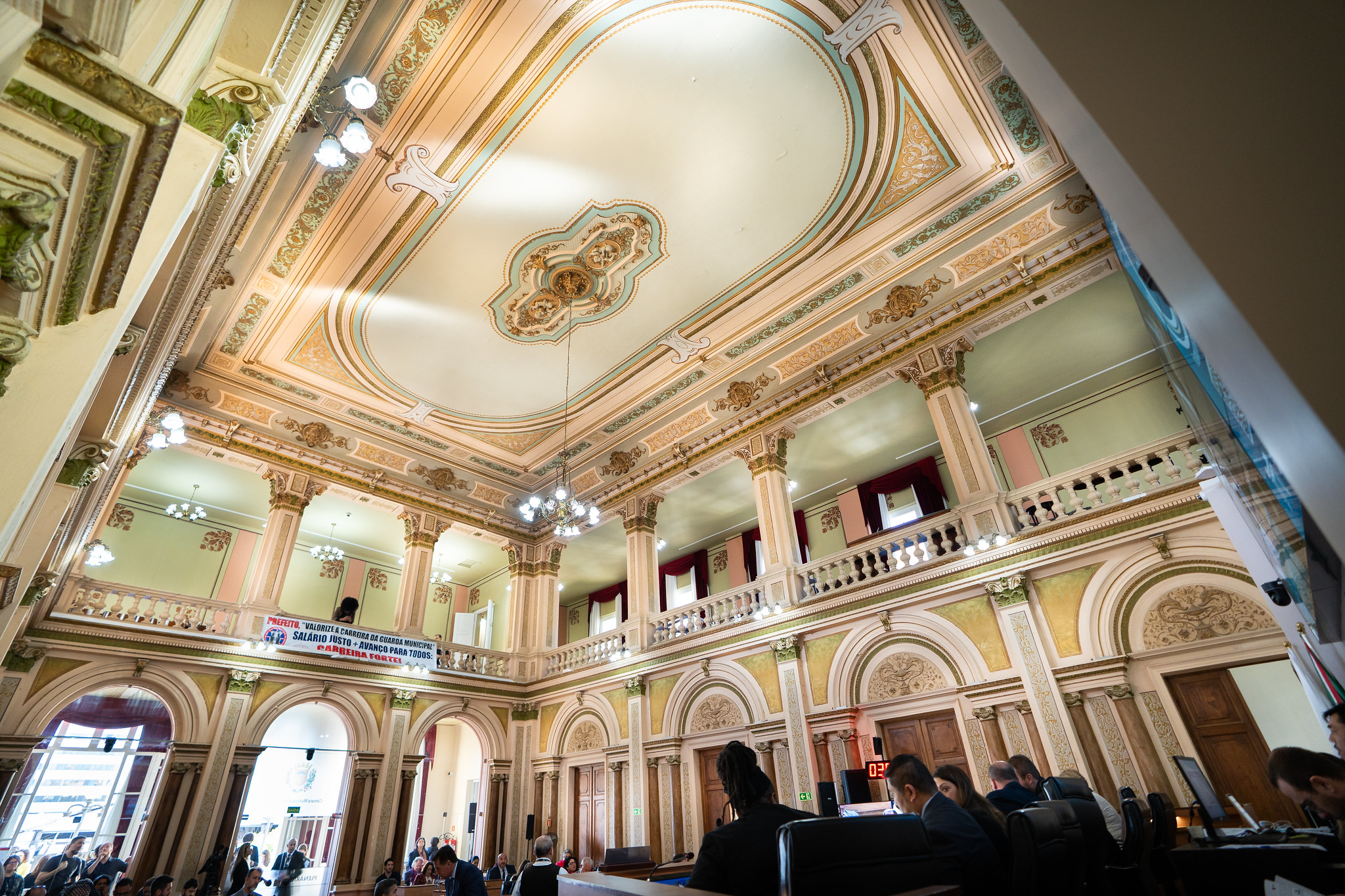 Incorporação da Curitiba S.A e ajustes nas carreiras dos servidores vão à sanção