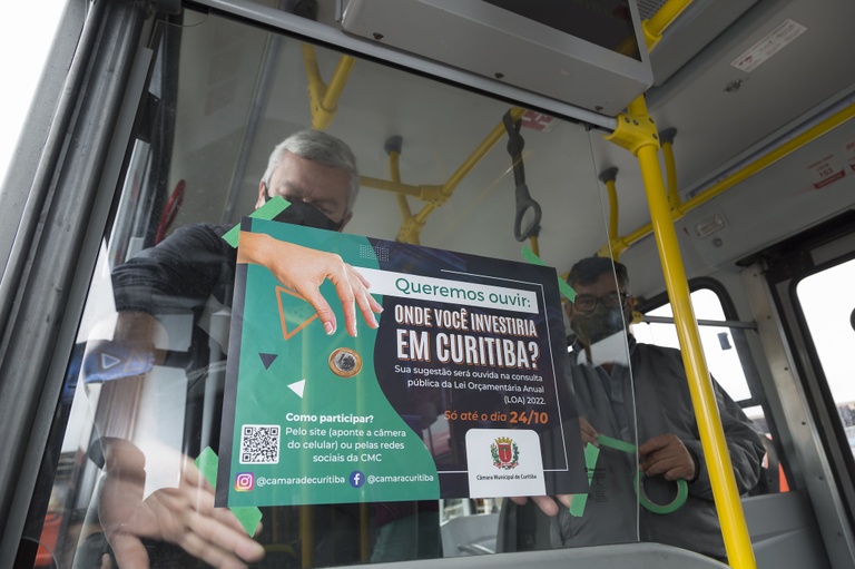 Inédito, Câmara divulga consulta pública da LOA 2022 nos ônibus de Curitiba