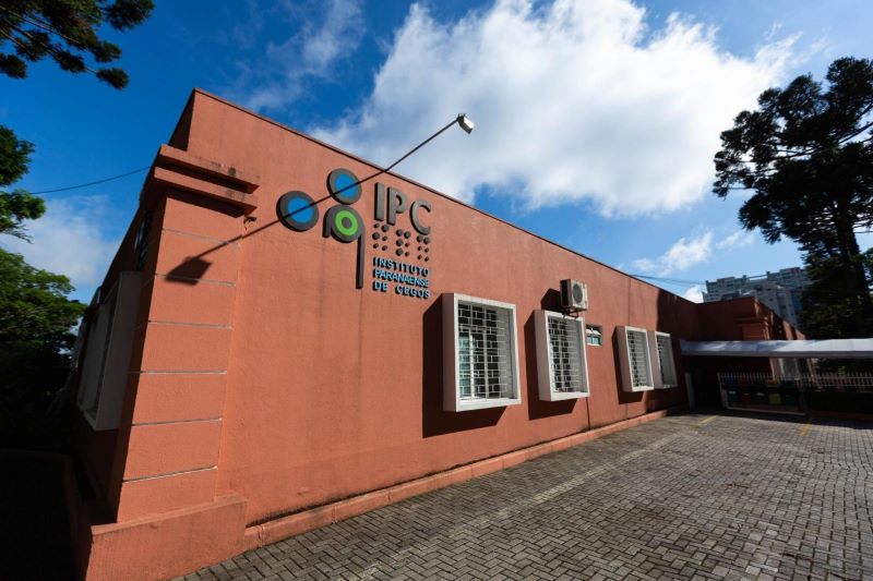 Instituto Paranaense de Cegos presta contas à Câmara de Curitiba