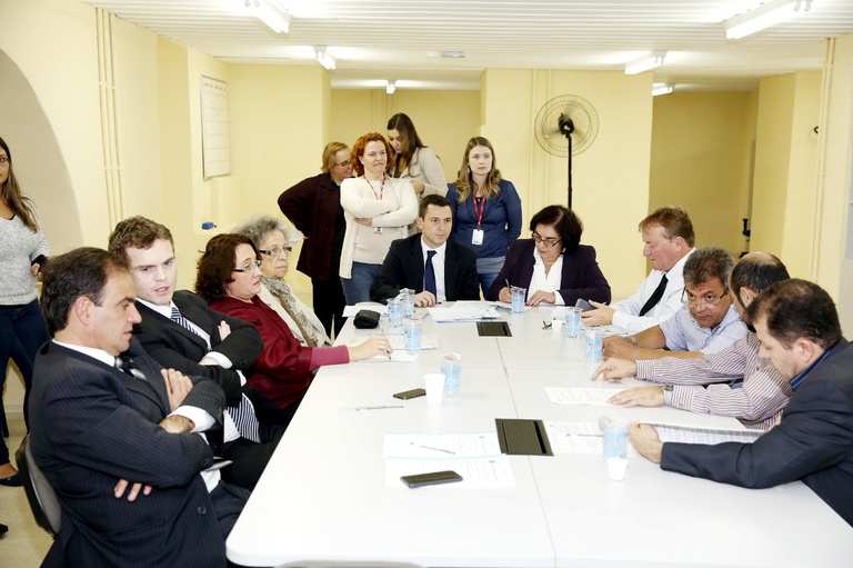 Isenção de tarifa a ostomizados vai a plenário após debate em comissões