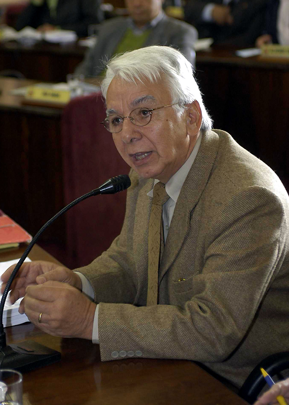 Jair Cézar pede a reconstrução de Ecos  