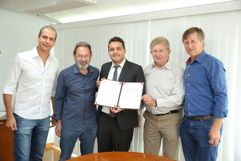 Jonny Stica assume terceiro mandato na Câmara de Curitiba