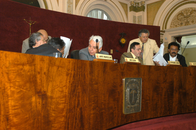 Jotapê participa de sessão e comenta Código 