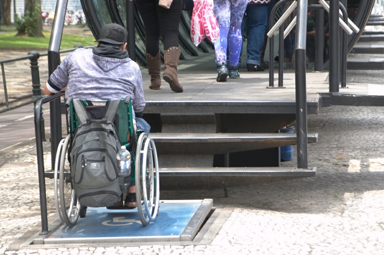 Julieta Reis quer saúde mais perto de casa para pessoa com deficiência