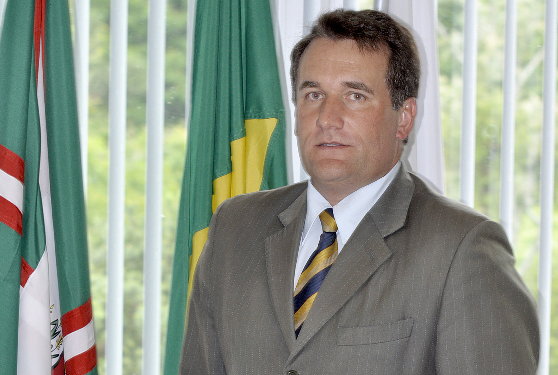 Kuzma assume Legislativo e  destaca reinício das sessões 