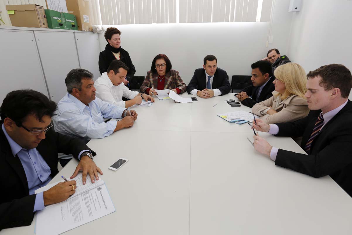 Legislação acata obrigatoriedade de cadeirinhas no transporte escolar 