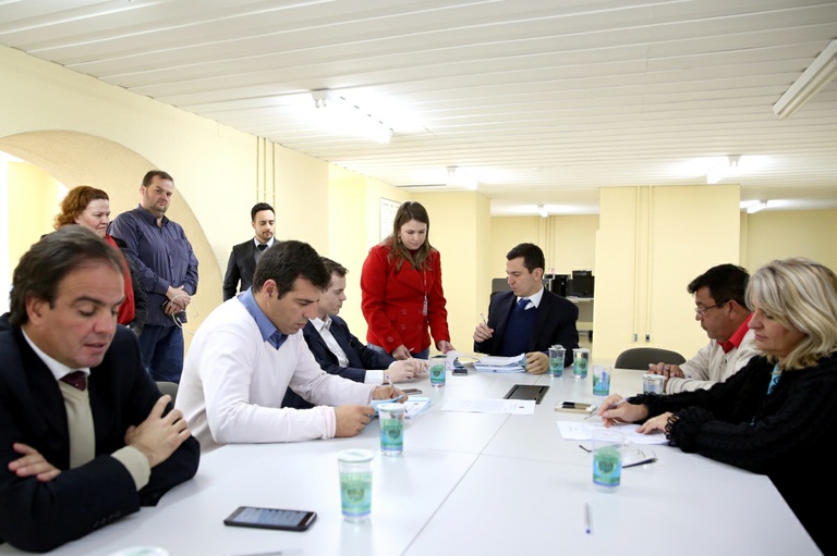 Legislação arquiva proposta que acabava com subsídio de vice-prefeito