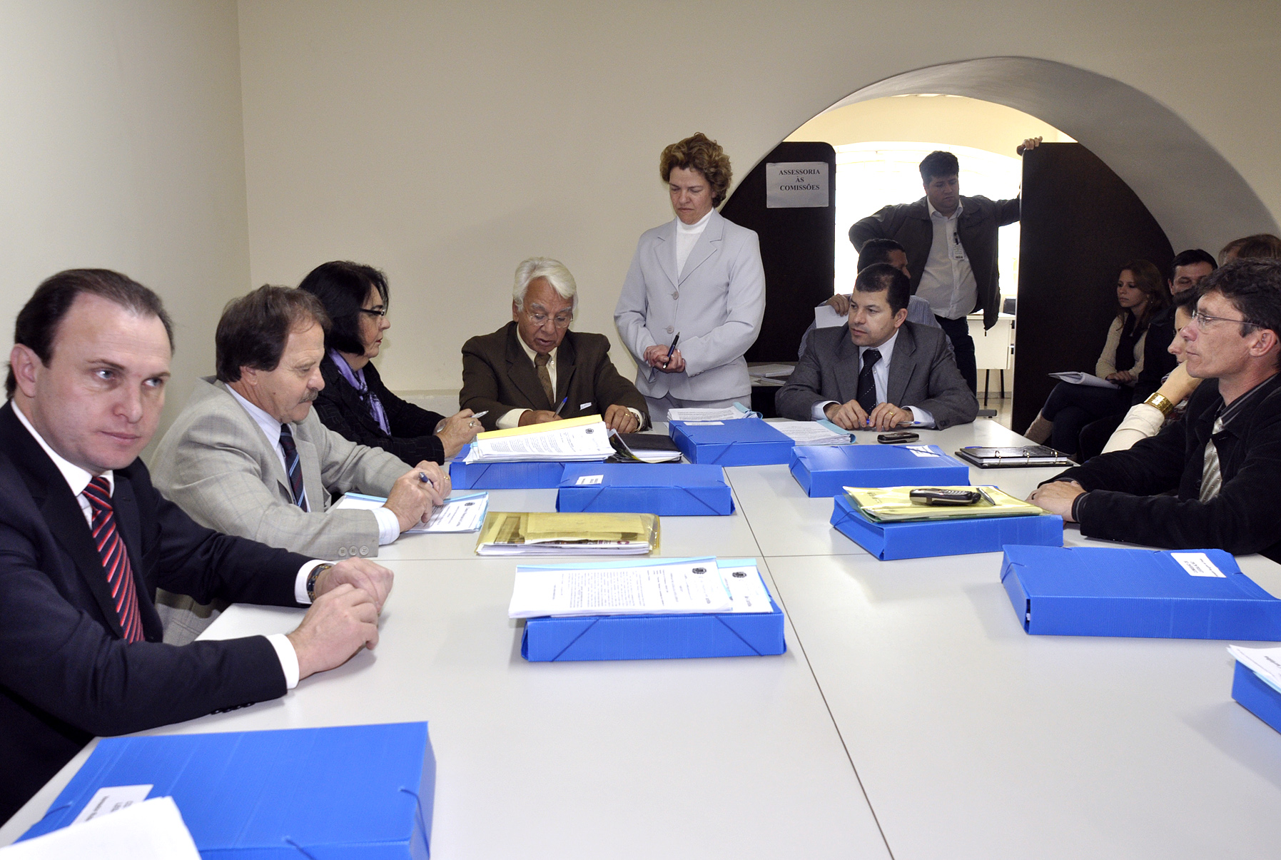 Legislação também analisa direitos humanos 