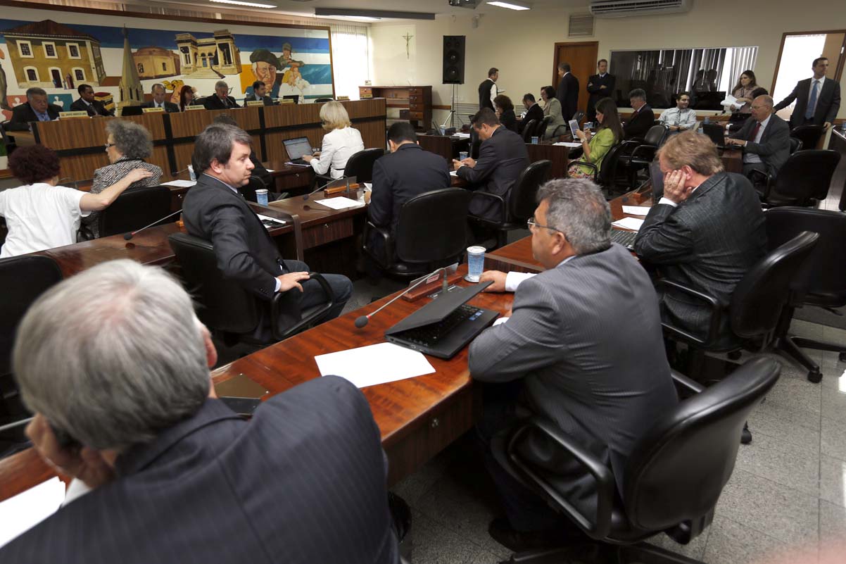 Legislativo vota contador eletrônico para estabelecimentos de diversão 