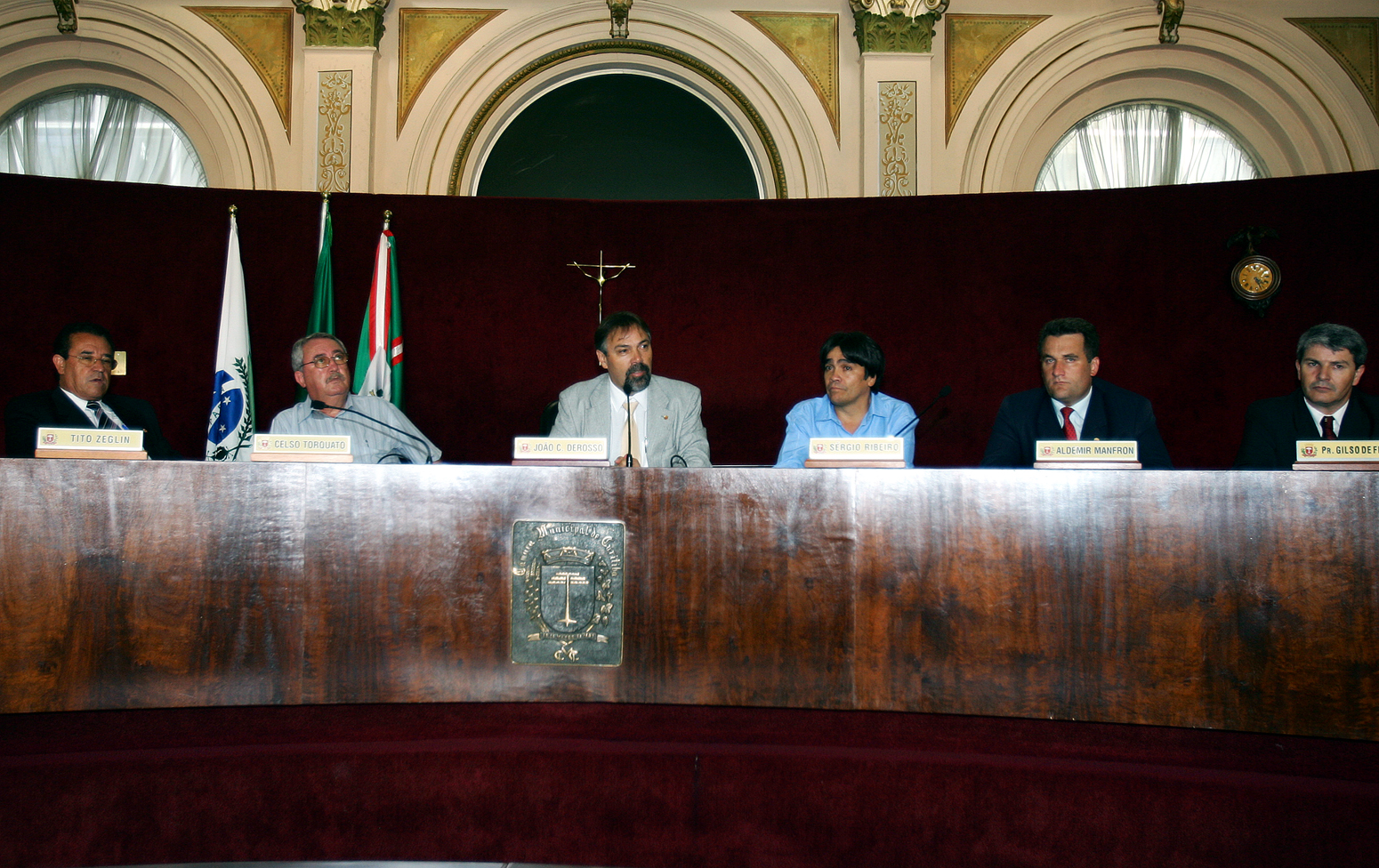 Lei Orgânica detalhada a vereadores de todo o PR 