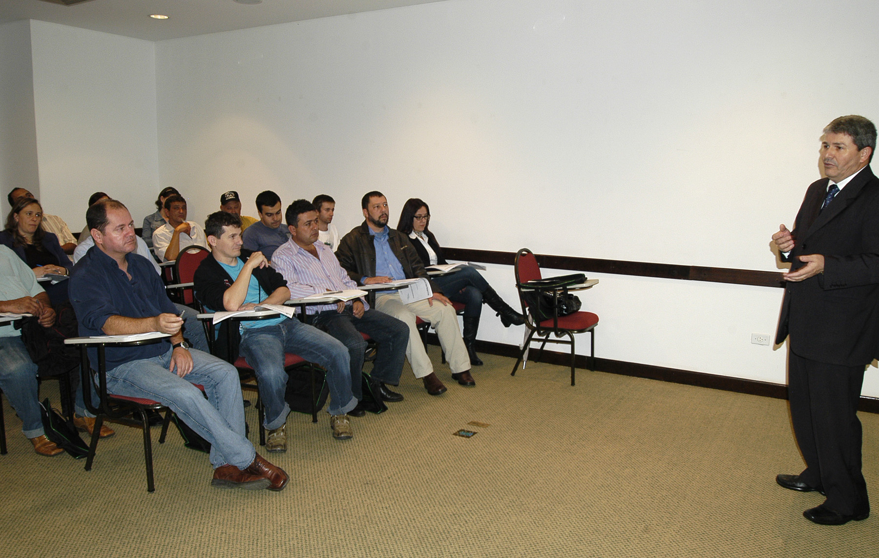 Licitação e contratos são temas de curso 