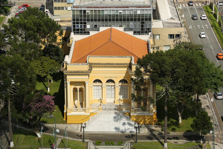 Licitação reduz despesa com locação de veículos na Câmara