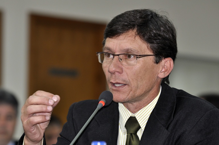 Líder destaca adesão de Curitiba a programa contra o crack 