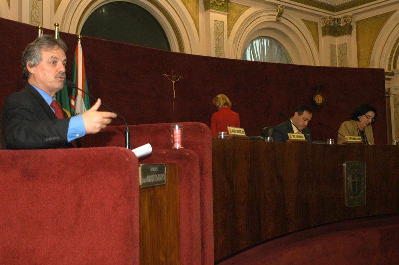 Líder fala sobre Eixo e audiências 