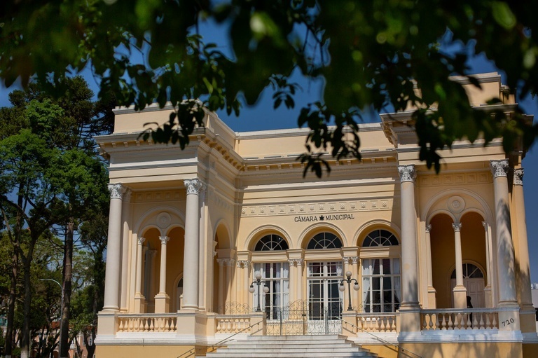 Lista de suplentes tem 13 ex-vereadores que tentaram retornar à CMC