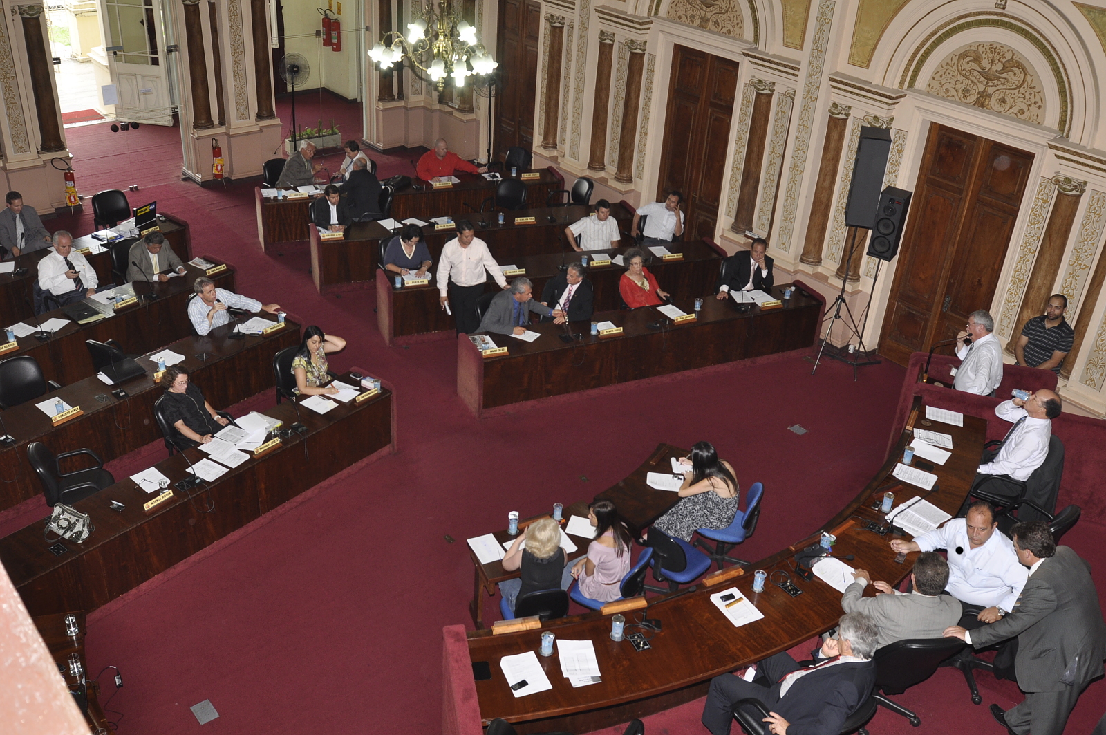 LOA 2010 entra em processo de emendas  