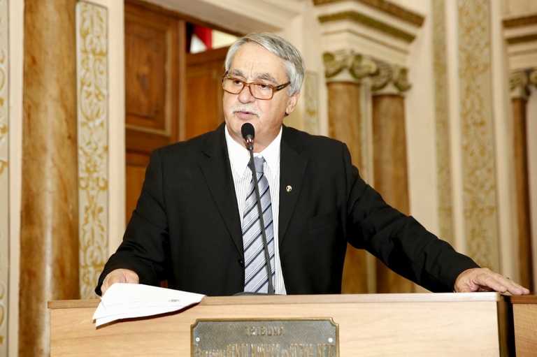 LOA 2015: Manfron prioriza obras e eventos em Santa Felicidade