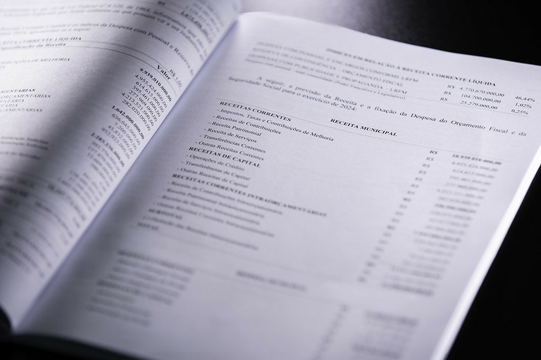 LOA 2024 cumpre requisitos legais e vai tramitar na Câmara de Curitiba