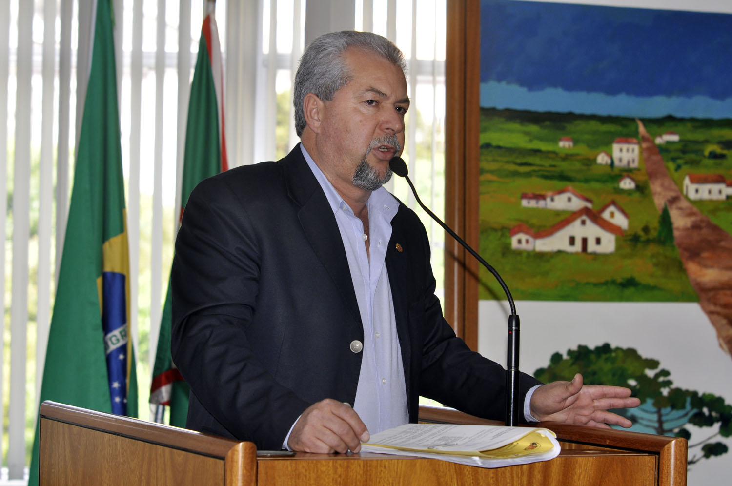 Locadoras devem ter carros com câmbio automático 