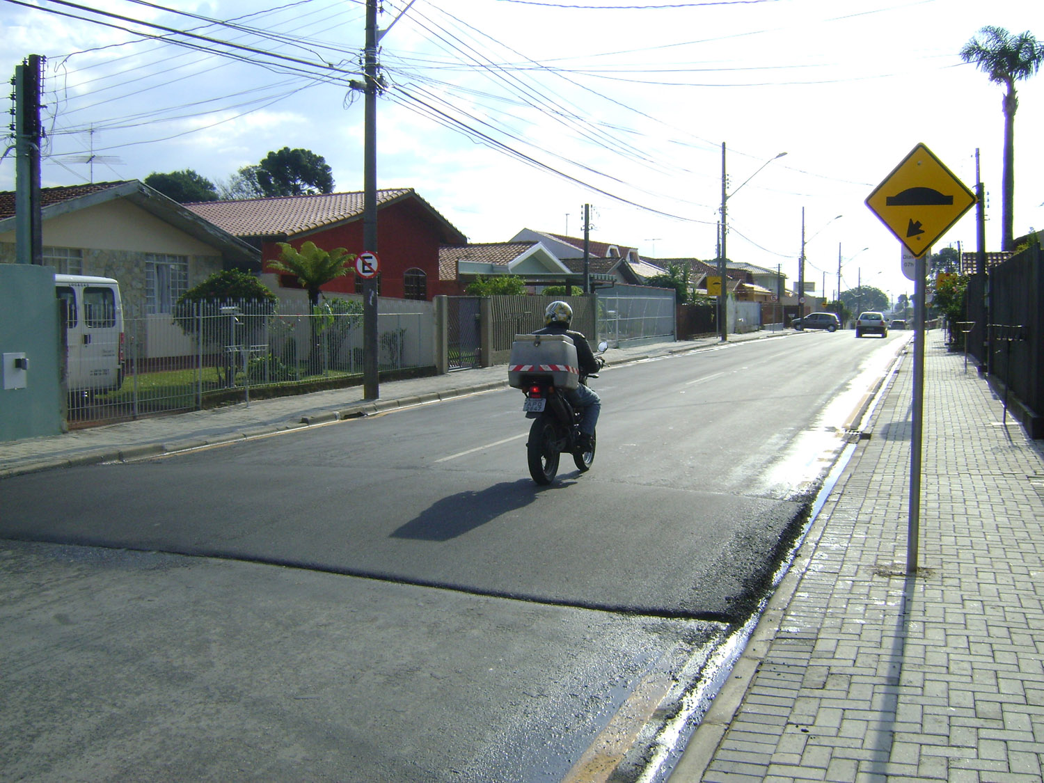 Lombadas e limite de velocidade no binário 