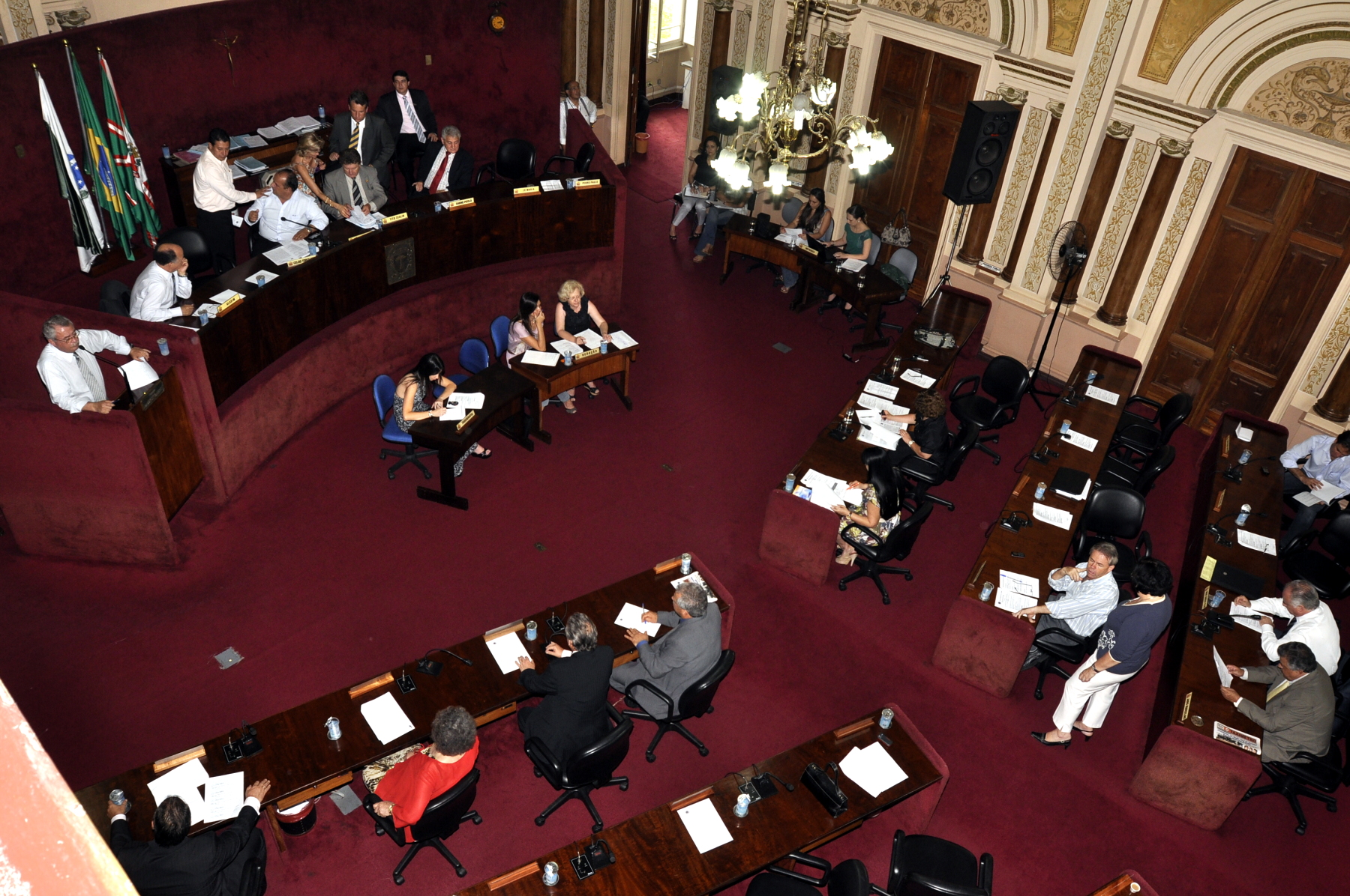 Maior controle em casas noturnas prestes a virar lei 