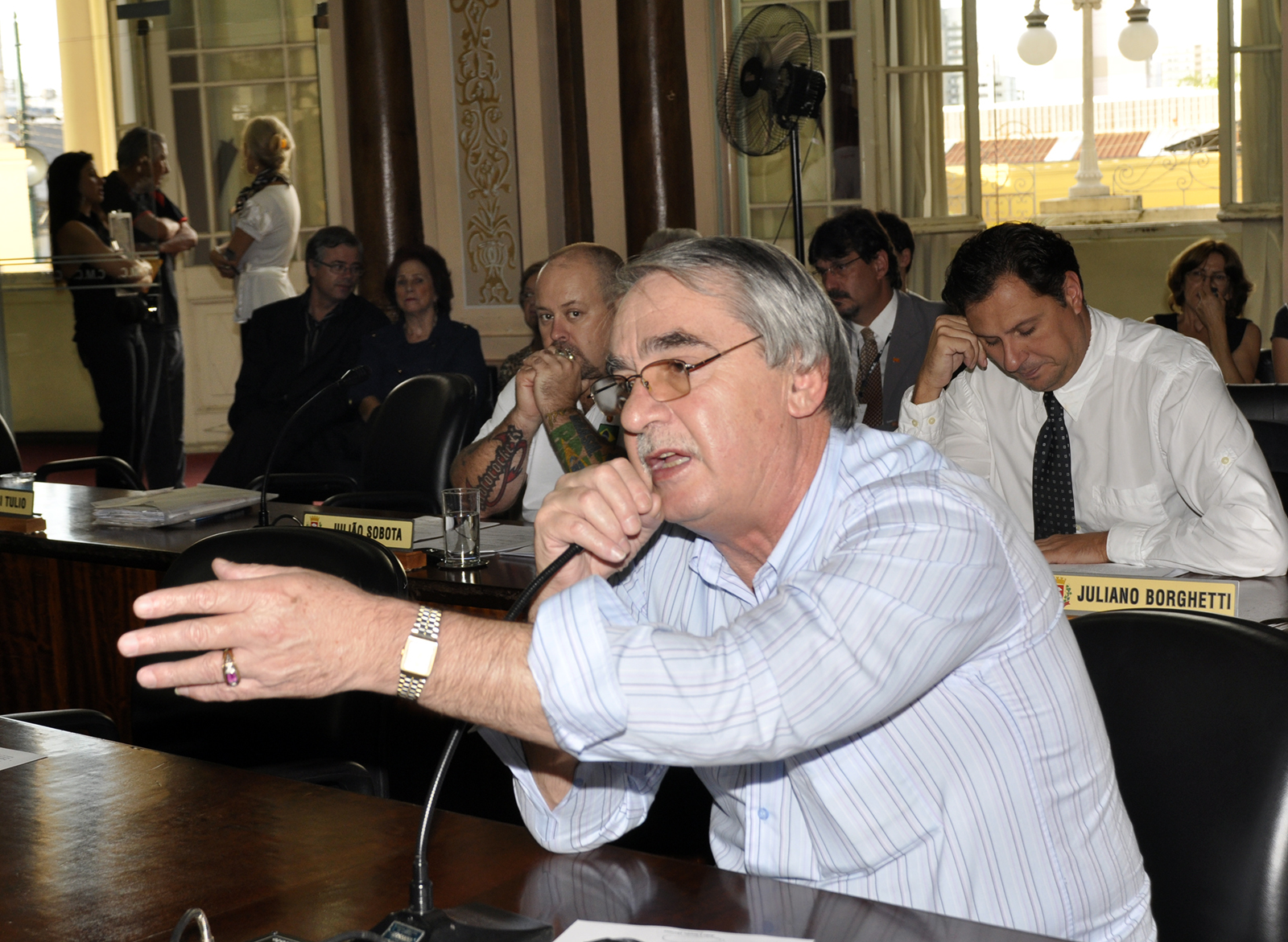 Manfron indaga sobre projetos de preservação 