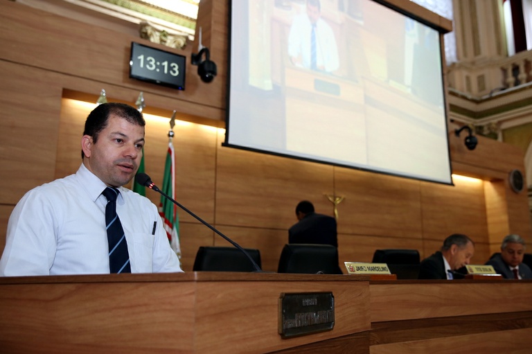 Mantido arquivamento da regulamentação de podólogo 