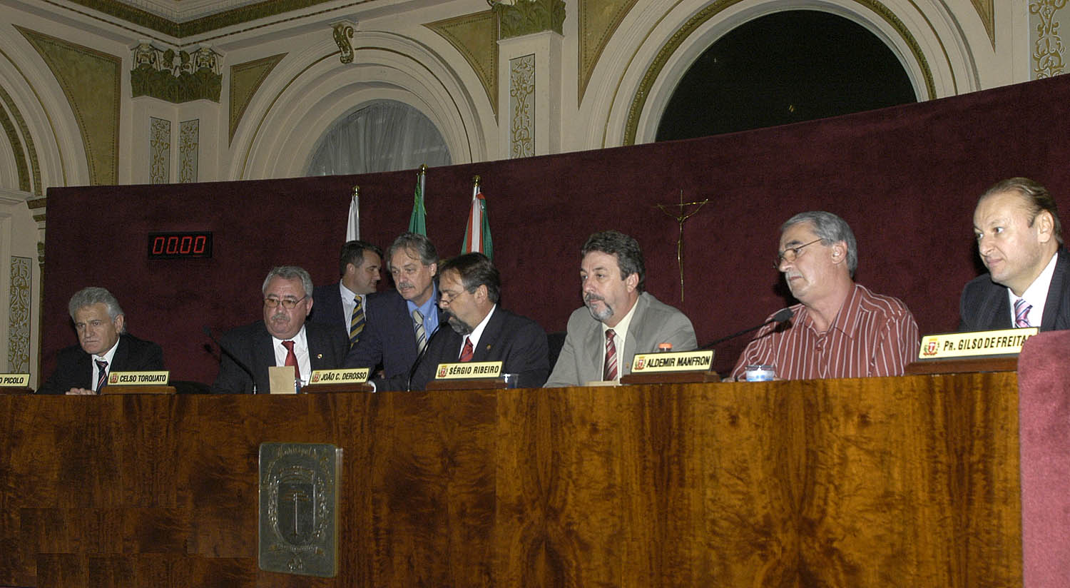 Mantidos seis vetos parciais ao projeto do transporte 