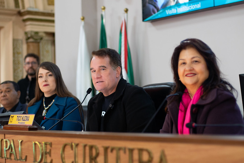 Marcha dos Legislativos: futuro da política é debatido na Câmara de Curitiba