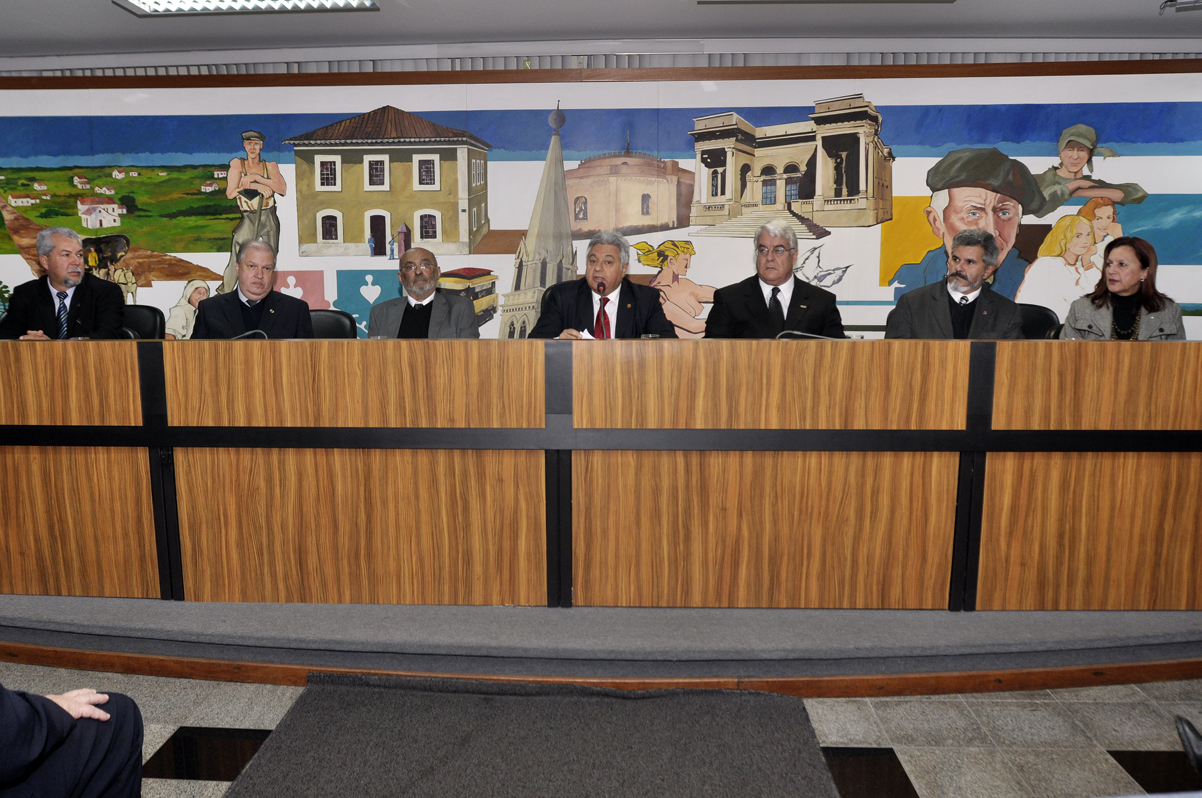 Médico psiquiatra recebe título de cidadão honorário de Curitiba 