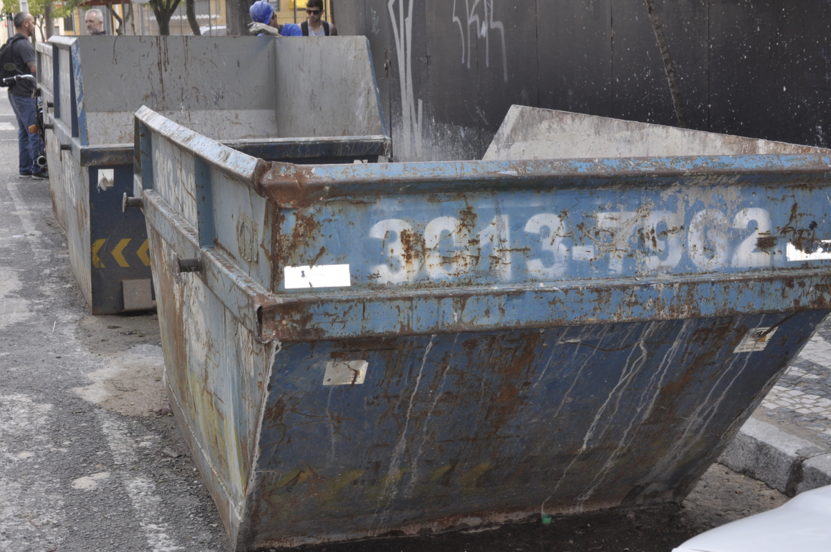 Meio Ambiente debate normatização de caçambas em Curitiba