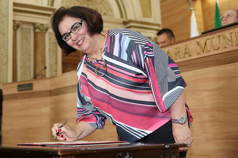 Mês da mulher: vereadora há mais tempo na Casa está no 6º mandato