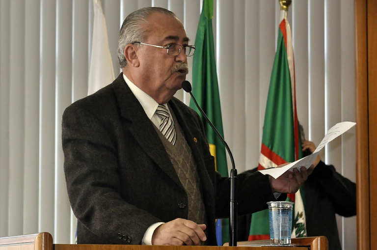 Mesa alerta sobre justificativas 