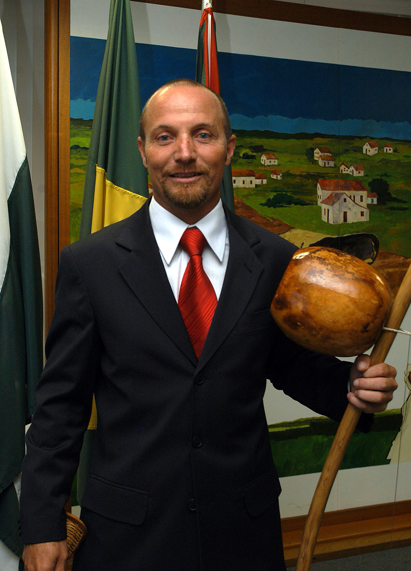 Mestre Déa continua luta pelo menor carente na Câmara 