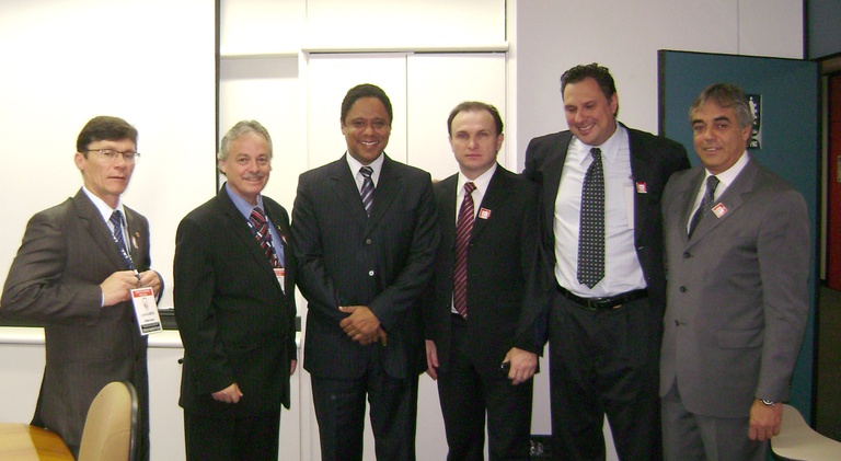 Ministro do Esporte elogia atuação da Comissão da Copa 