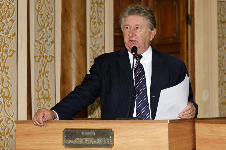 Moradores pedem placas indicativas em dois bairros