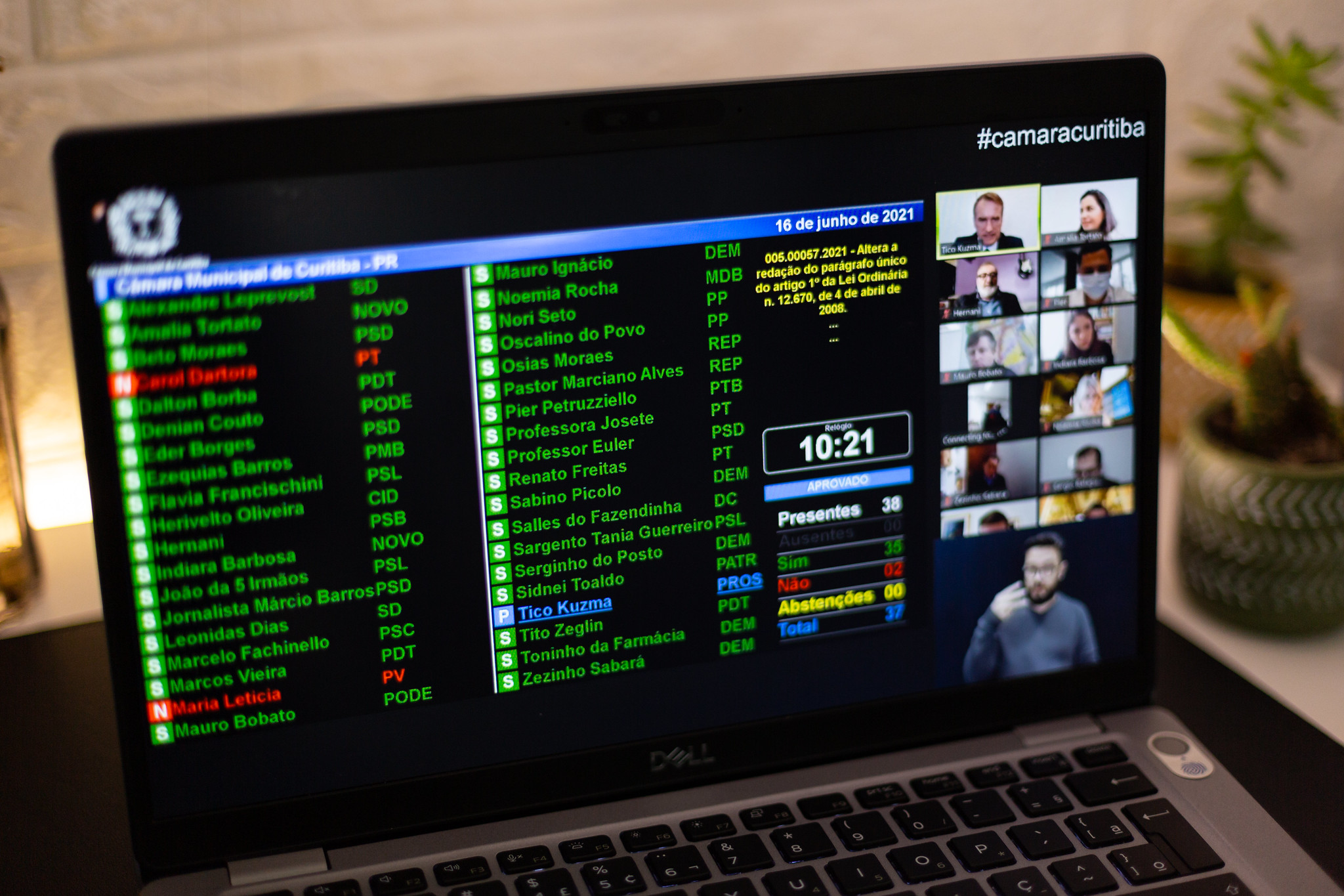 Mudança em lei que esclarece conceito de data comemorativa apta à sanção