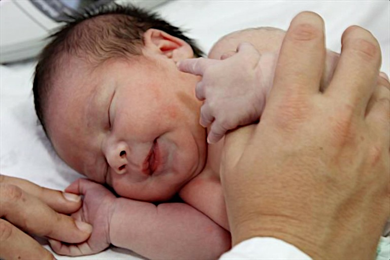 Mudança no Estatuto da CMC prevê licença ao pai em caso de morte materna