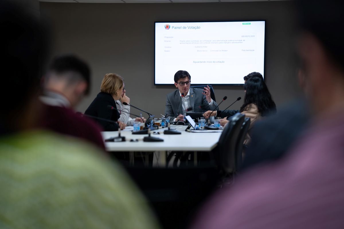 Multa por uso de drogas avança na Câmara de Curitiba