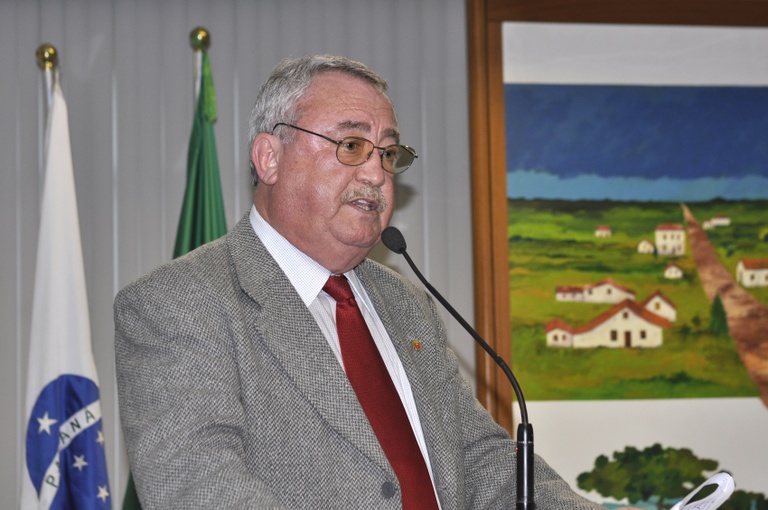 Mundial de 2014 preocupa vereador 